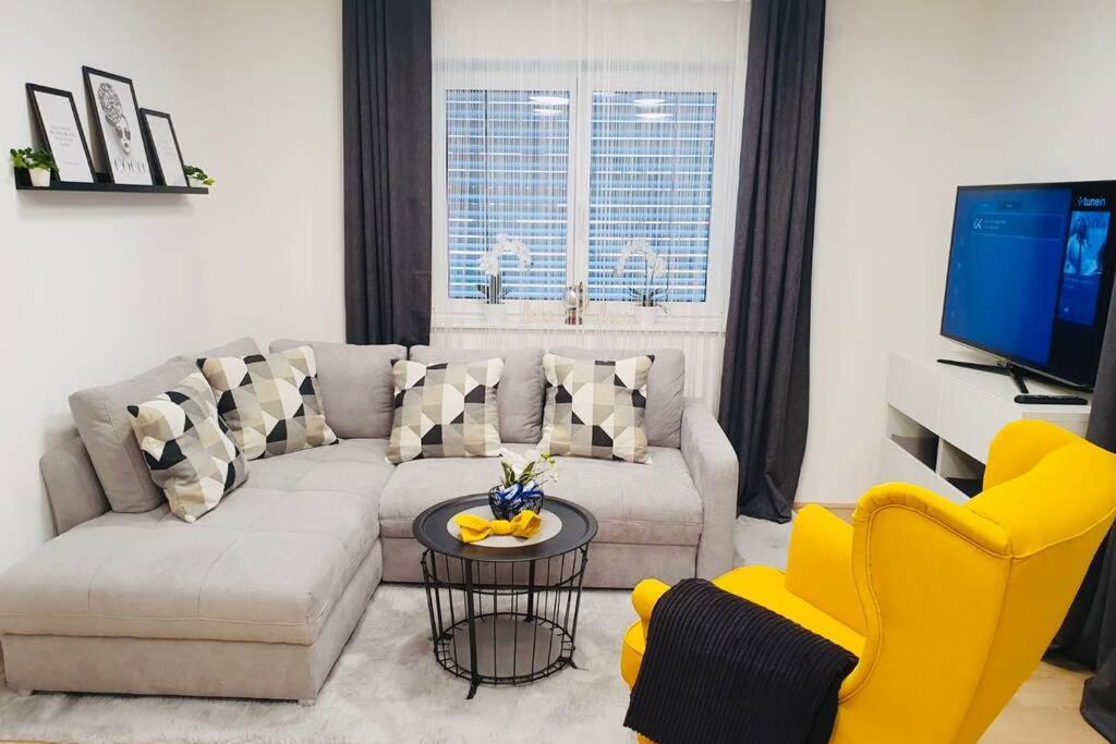 Leon Neu! Gemuetlichkeit An Erster Stelle Apartment *