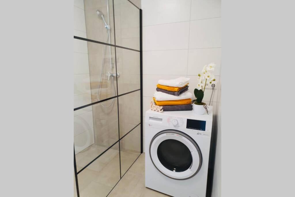 Apartment Leon Neu! Gemütlichkeit An Erster Stelle