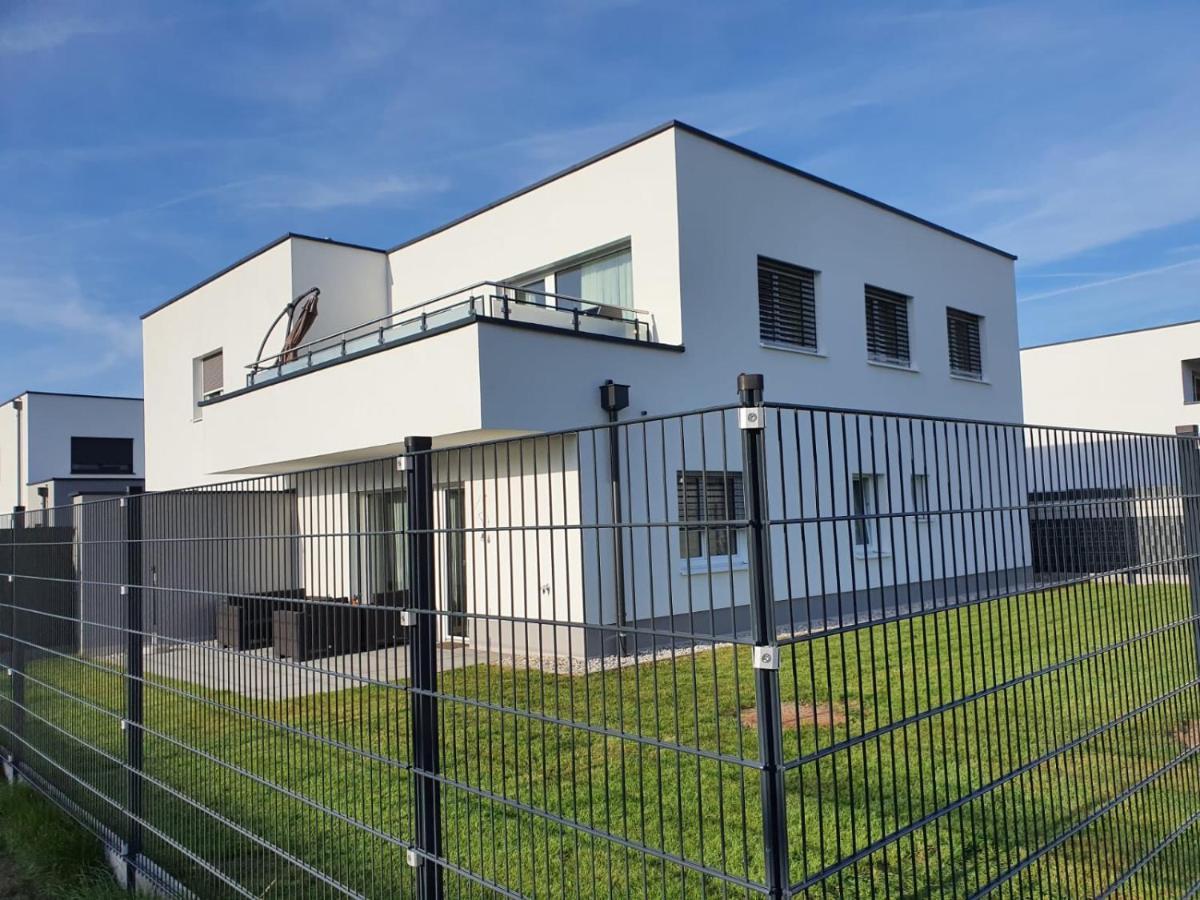 Leon Neu! Gemuetlichkeit An Erster Stelle Linz